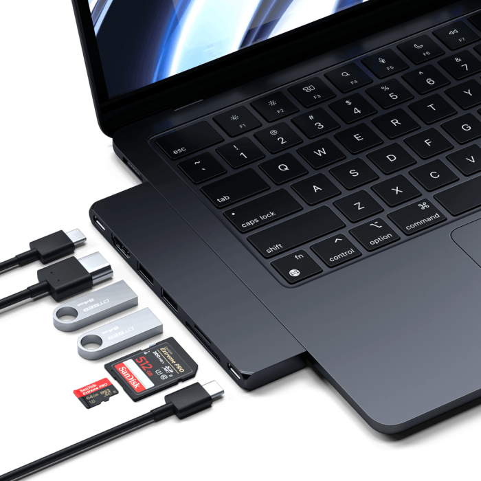Satechi USB-C PRO Hub Slim Adapter - Crna